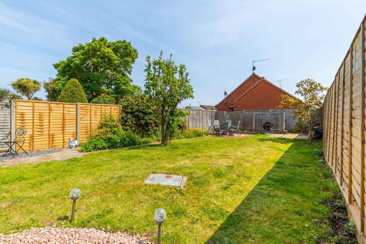 Host & Stay - Pilgrims Rest Bacton  Exterior photo